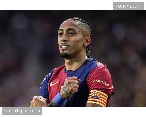 拉菲尼亚远射技惊四座，精彩进球集锦闪耀赛场