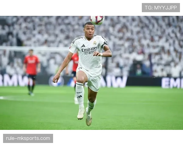 姆巴佩持续稳健发挥,扛起法国足球未来大旗 姆巴佩持续稳健发挥,扛起法国足球未来大旗