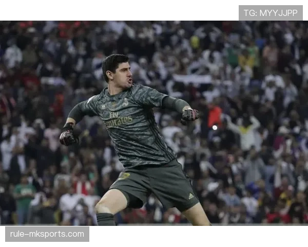 库尔图瓦扑点球技术表现稳健,本赛季多次关键扑救展现顶级门将实力 库尔图瓦扑点球技术表现稳健,本赛季多次关键扑救展现顶级门将实力