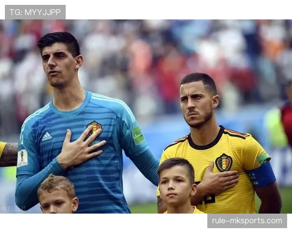 库尔图瓦庆祝动作起源揭秘：致敬童年偶像与个人标志性表达